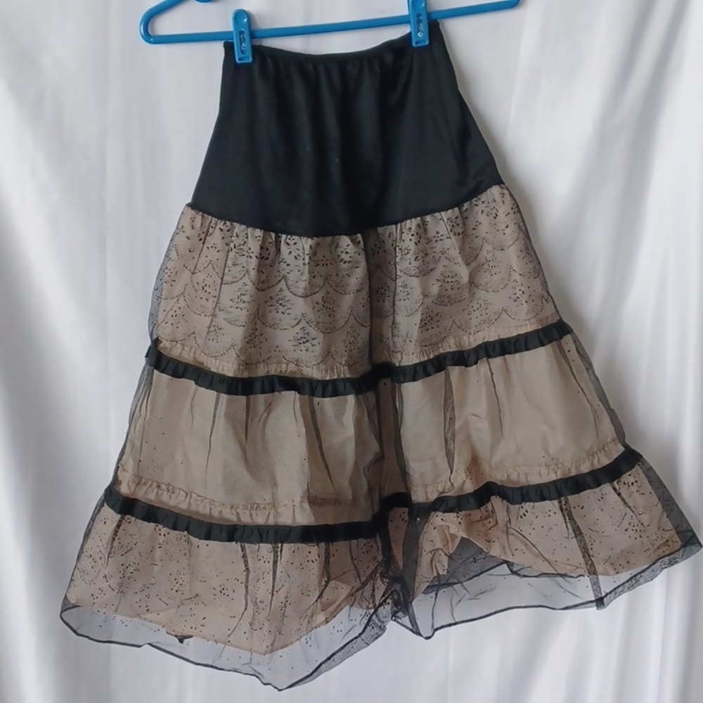 Vintage Tulle crinoline/skirt/slip | S | peach under, black tulle layer, no tags